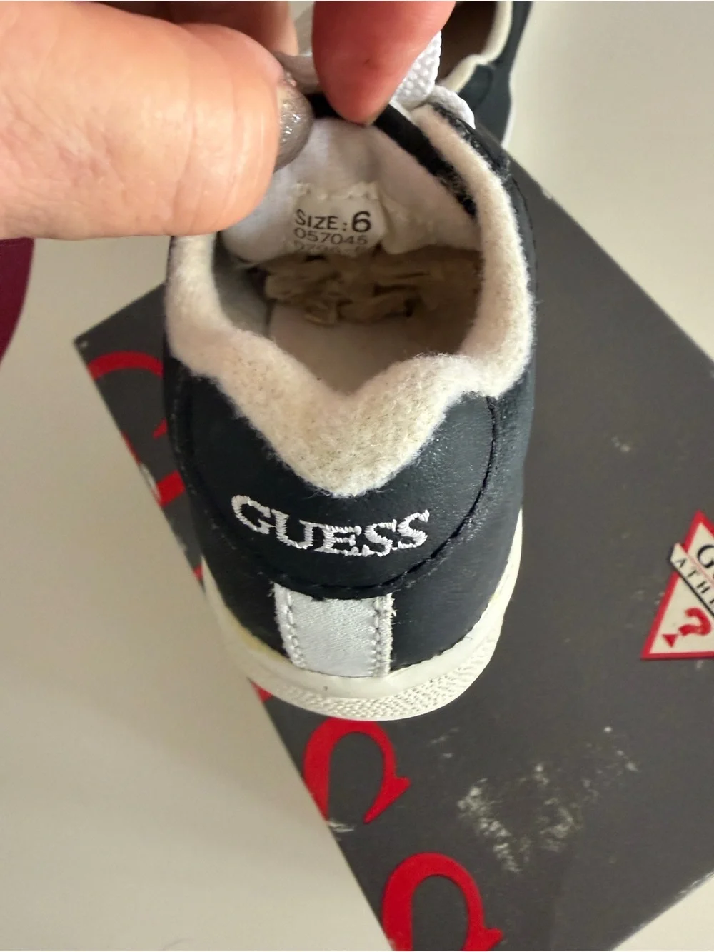 Vintage Baby Guess sneakers Riviera Shoes Size 6 Black White New Old Stock Box